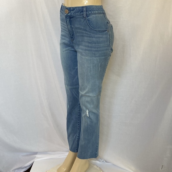 WIT & WISDOM Jeans Women’s Tummy Control Size 18W DISTRESSED Slim Straight NWOT - Picture 4 of 8
